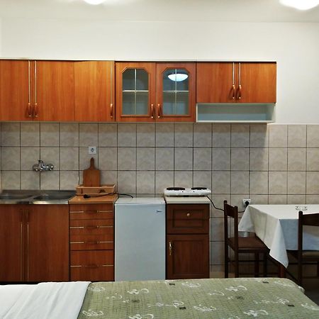 Apartments Dragisic Sveti Stefan Εξωτερικό φωτογραφία
