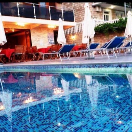Apartments Dragisic Sveti Stefan Εξωτερικό φωτογραφία