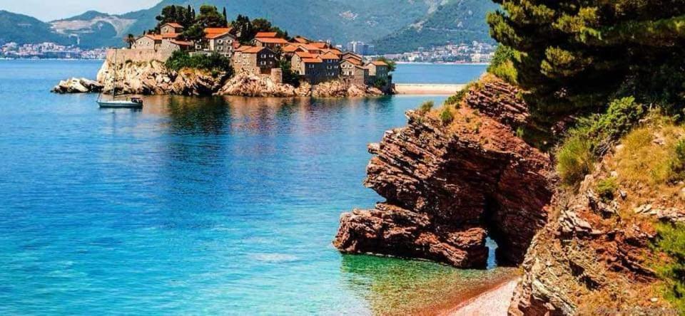 Apartments Dragisic Sveti Stefan Εξωτερικό φωτογραφία