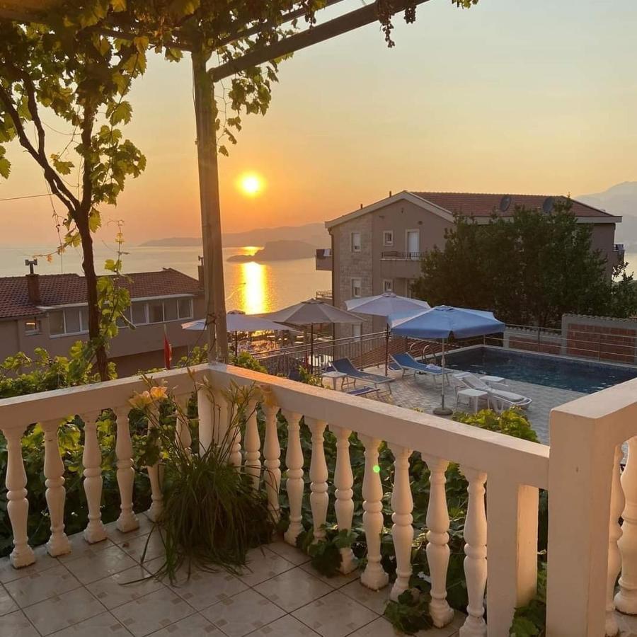 Apartments Dragisic Sveti Stefan Εξωτερικό φωτογραφία