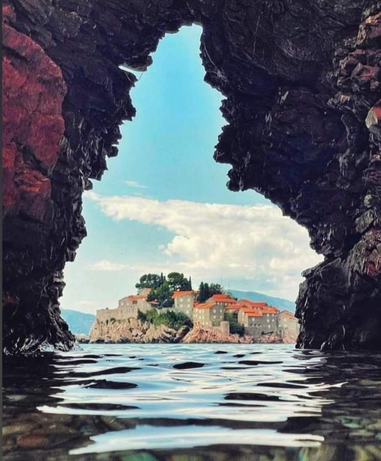 Apartments Dragisic Sveti Stefan Εξωτερικό φωτογραφία