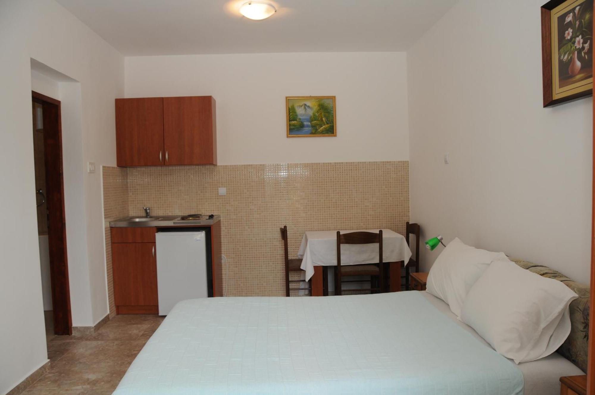 Apartments Dragisic Sveti Stefan Δωμάτιο φωτογραφία