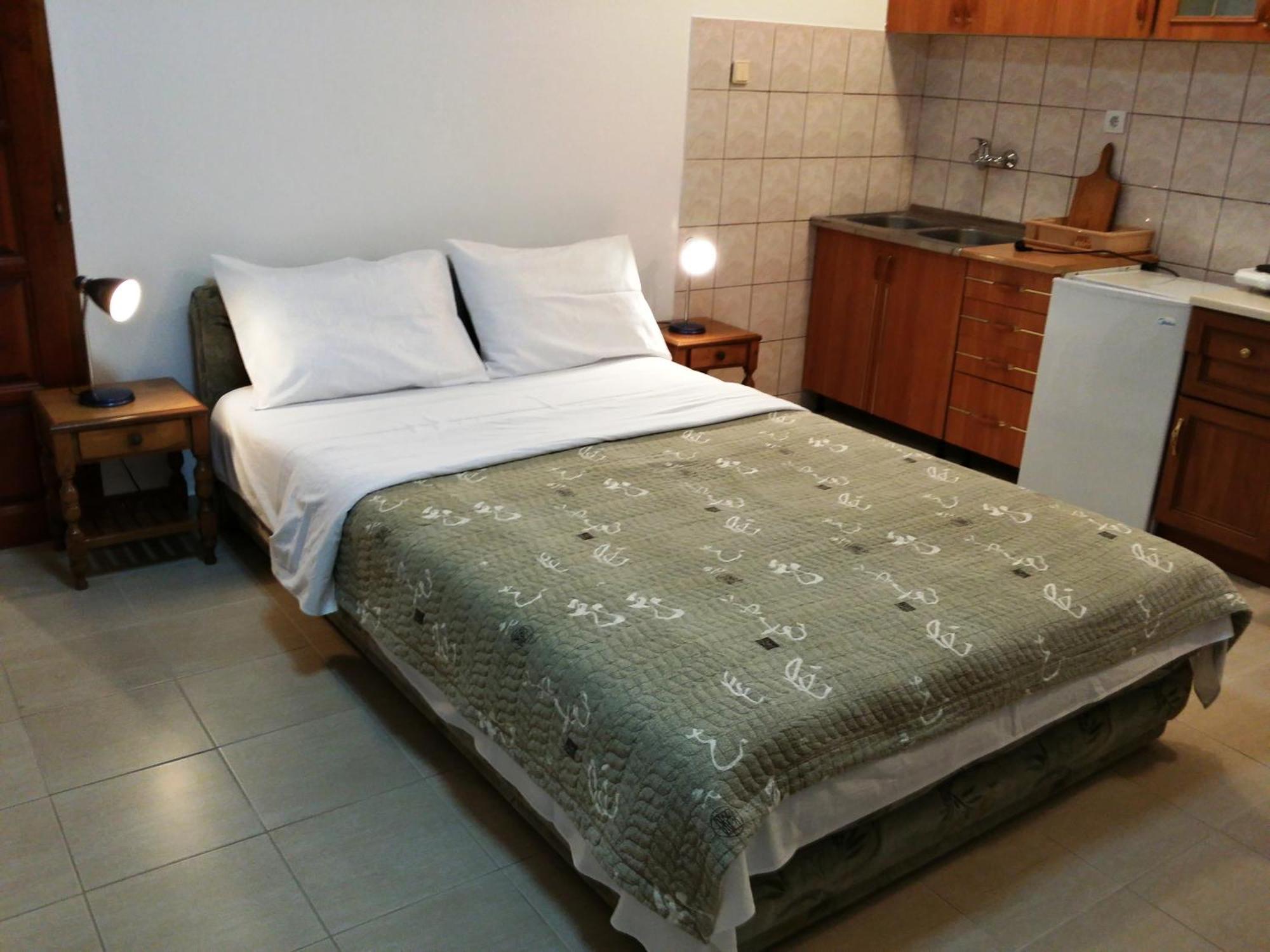 Apartments Dragisic Sveti Stefan Δωμάτιο φωτογραφία