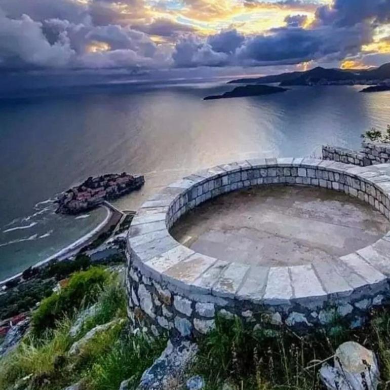 Apartments Dragisic Sveti Stefan Εξωτερικό φωτογραφία