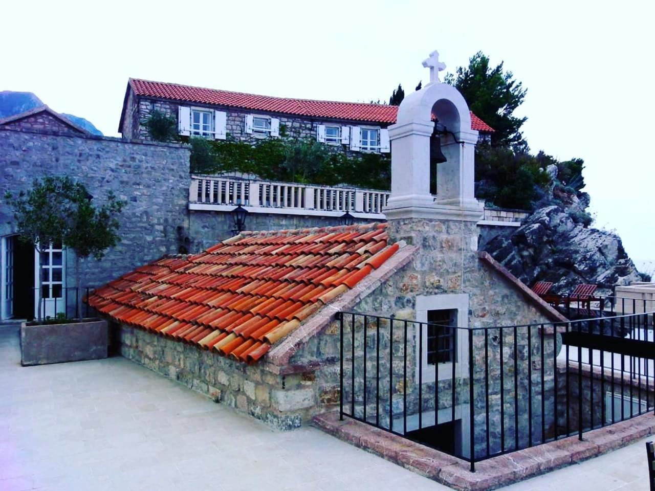 Apartments Dragisic Sveti Stefan Εξωτερικό φωτογραφία