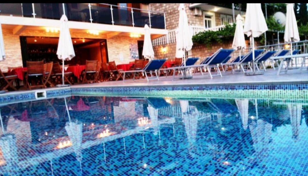 Apartments Dragisic Sveti Stefan Εξωτερικό φωτογραφία