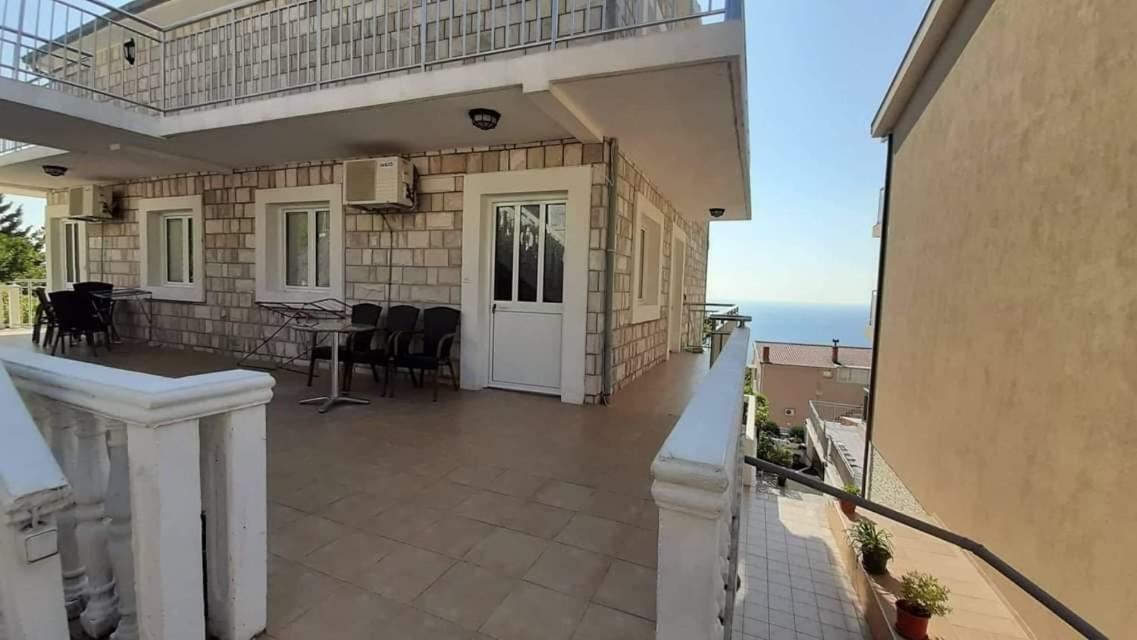 Apartments Dragisic Sveti Stefan Εξωτερικό φωτογραφία